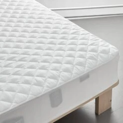 Full Diamond Lattice Waterproof Fitted Matress Protector Case